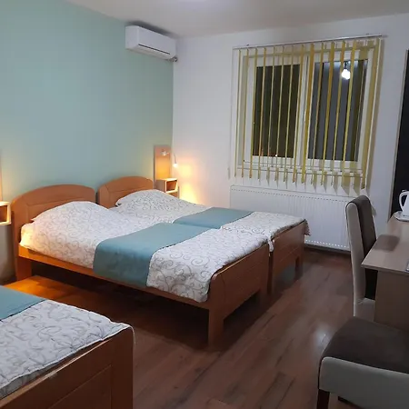 Sobe I Apartmani Kety Kragujevac Room photo