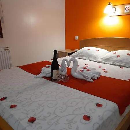 Sobe I Apartmani Kety Kragujevac Exterior photo