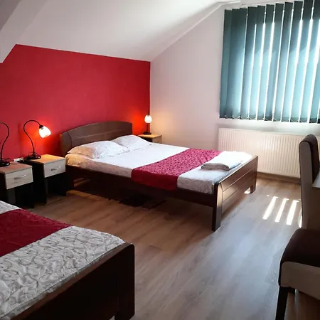 Sobe I Apartmani Kety Kragujevac Room photo