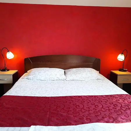 Sobe I Apartmani Kety Kragujevac Room photo
