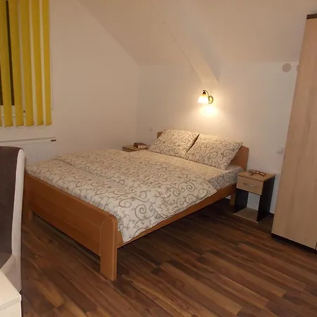 Sobe I Apartmani Kety Kragujevac Room photo