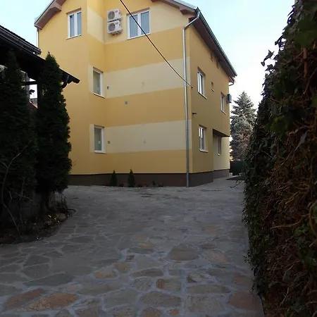 Sobe I Apartmani Kety Kragujevac Exterior photo