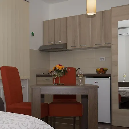 Sobe I Apartmani Kety Kragujevac Exterior photo
