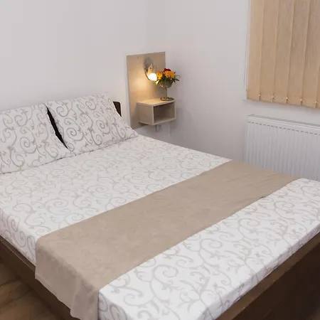 Sobe I Apartmani Kety Kragujevac Room photo