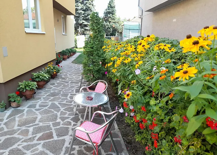 Sobe I Apartmani Kety
