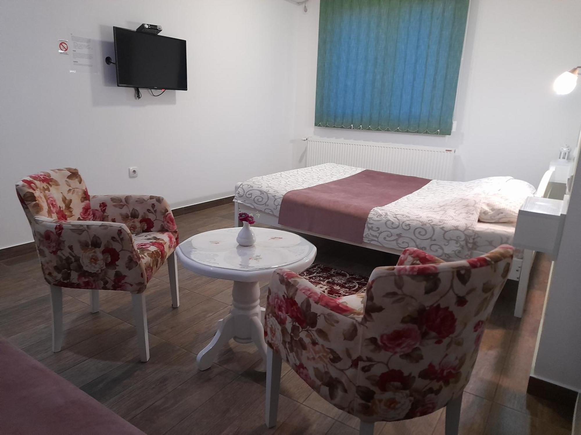Sobe I Kety Apartment Kragujevac