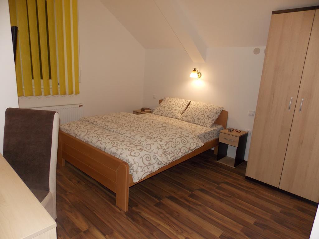 Sobe I Kety Apartment Kragujevac